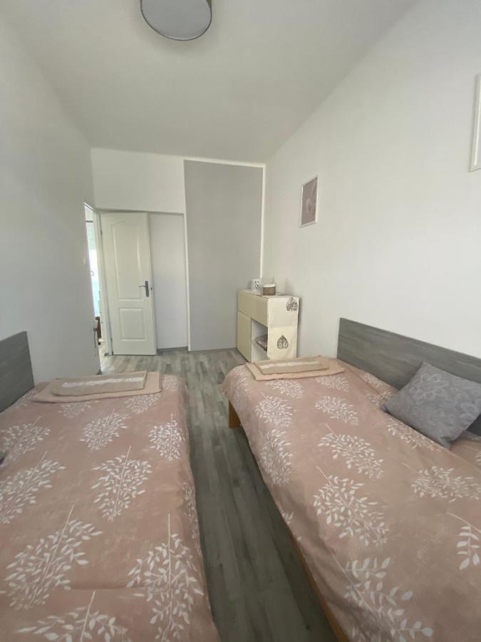 Katica Apartman Дьєр Екстер'єр фото