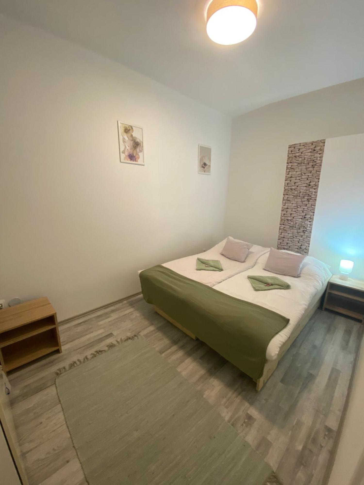 Katica Apartman Дьєр Екстер'єр фото